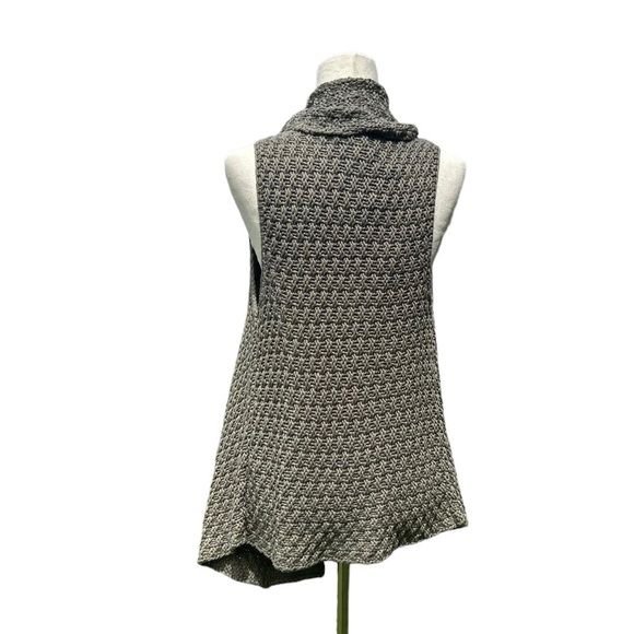 Chicos Convertible Ramsey Olive Green Vest Sweater Sleeveless NWT - Picture 6 of 12